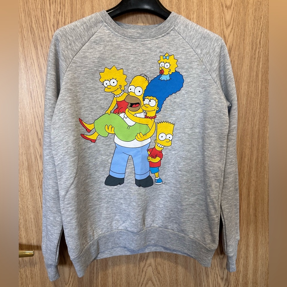 New The Simon’s Gray Graphic Sweater Women’s S